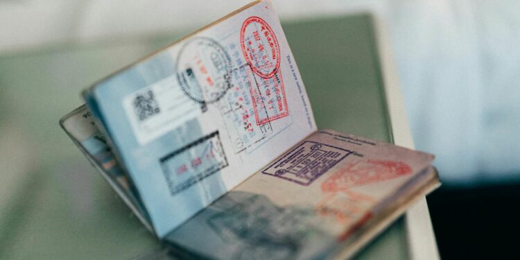 Susahnya Punya Paspor Indonesia, Mau Student Exchange Satu Semester Saja Harus Berjuang Mojok.co