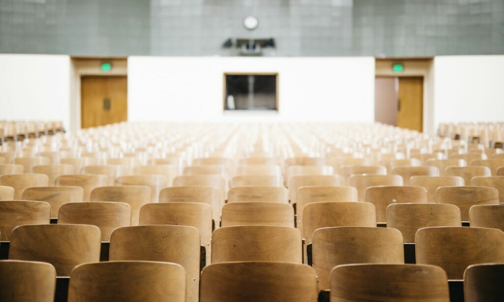 UNY yang Dahulu Bukanlah yang Sekarang, Tidak Lagi Jadi Kampus Merakyat seperti yang Selama Ini Diromantisasi Mojok.co