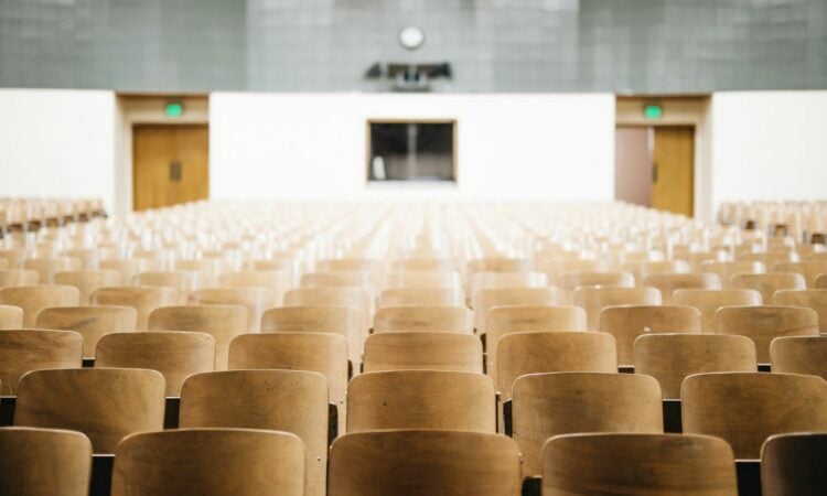 UNY yang Dahulu Bukanlah yang Sekarang, Tidak Lagi Jadi Kampus Merakyat seperti yang Selama Ini Diromantisasi Mojok.co