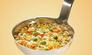 Pengalaman Pertama Kali Mencicipi Mie Sedaap Singapore Spicy Laksa dan Pelajaran Hidup di Baliknya