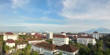 UGM Bukan Kampus Overrated bagi Orang yang Pernah Merasakan Kuliah di Kampus Medioker Mojok.co