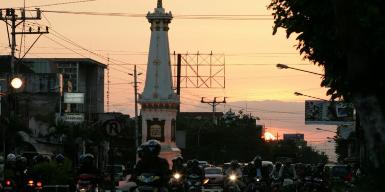 Jogja Itu Indah asalkan Kamu Nggak Keluar Rumah