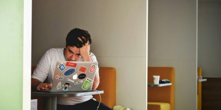 3 Hal tentang Universitas Terbuka (UT) yang Tidak Boleh Kalian Percayai Begitu Saja