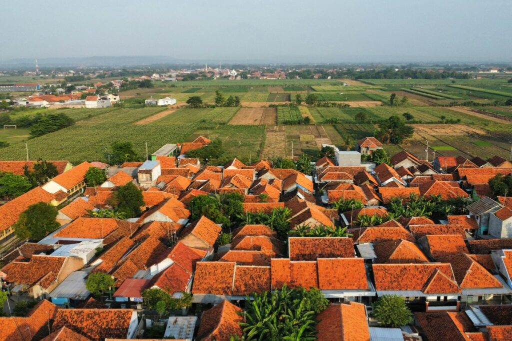 11 Kelakuan Buruk Warga Desa kepada Mahasiswa KKN yang Jarang Dibicarakan, Bikin Kesal!