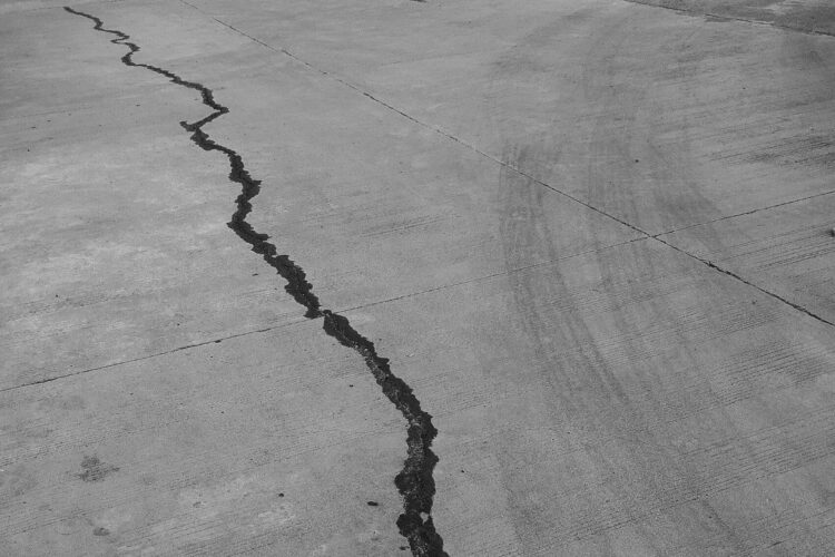 WBL Katanya Wisata Andalan Lamongan, kok Jalannya Berlubang?