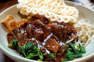 9 Dosa Penjual Rujak Cingur di Luar Jawa Timur