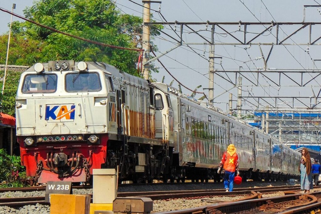 Argo Dwipangga Luxury: Pelayanan Luar Biasa, Kursi Mewah, dan Perjalanan yang Membuat Saya Nggak Mau Turun