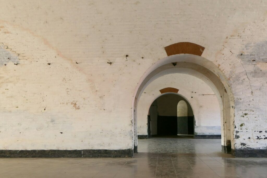 Benteng Van der Wijck Gombong Kini Sebatas Wahana Murahan (Unsplash)