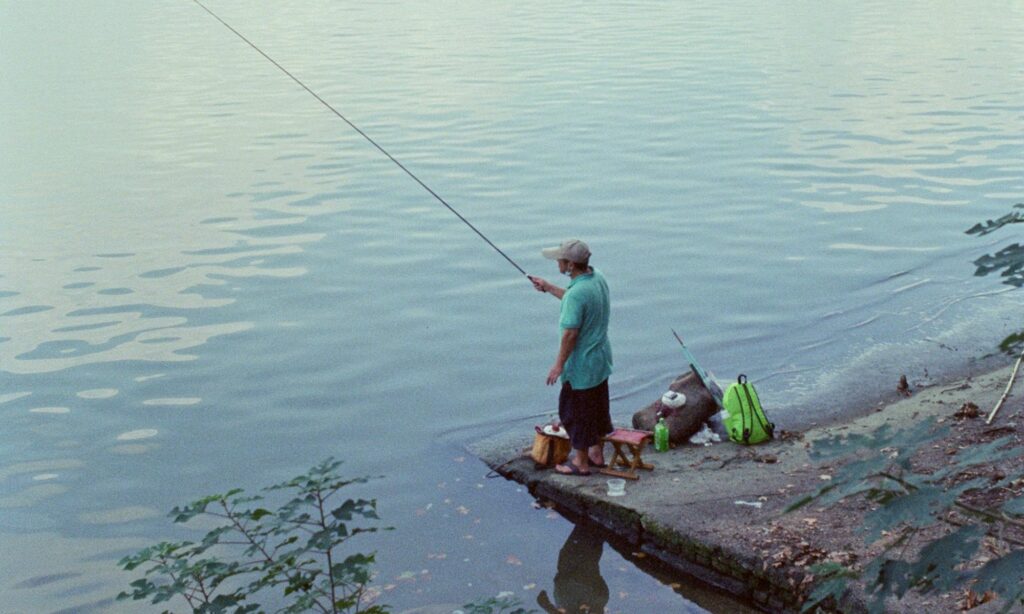 4 Cara Halus Pengelola Kolam Pemancingan Memeras Duit Pemancing Mojok.co