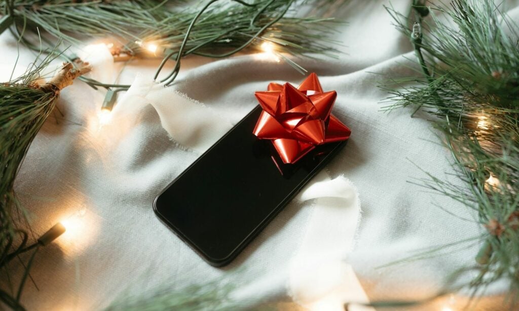 Bentuk iPhone 17 Jelek dan Kehilangan Kesan Mewah seperti Beli Android Kelas Menengah Mojok.co