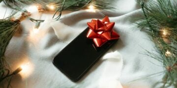 Bentuk iPhone 17 Jelek dan Kehilangan Kesan Mewah seperti Beli Android Kelas Menengah Mojok.co