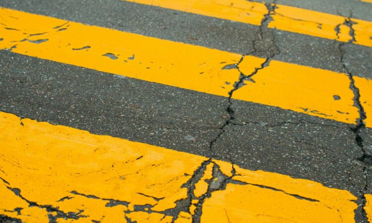 Jembatan Pelor Malang, Jalan Tikus yang Memudahkan, tapi Berbahaya di Malang Mojok.co