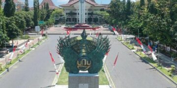 Alasan Saya Betah Kuliah di UNY hingga S2 dari Awalnya Asal Pilih Saja Mojok.co