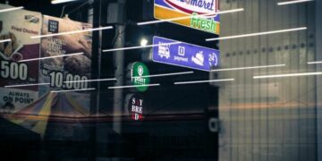 Derita Mental & Fisik Karyawan Indomaret Superhero Dunia Ritel (Unsplash)