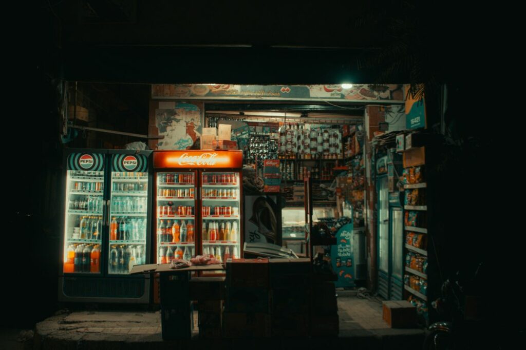 12 Kerugian yang Kita Rasakan Seandainya Warung Madura Tak Pernah Ada