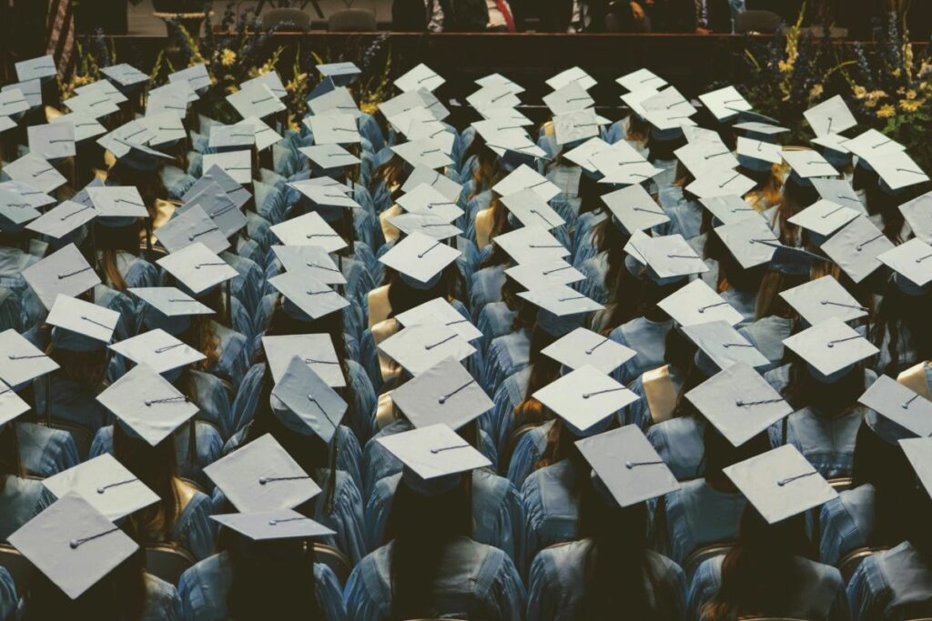 5 Kampus Bahasa Asing Terbaik di Indonesia yang Bisa Jadi Pilihan Lanjut Studi