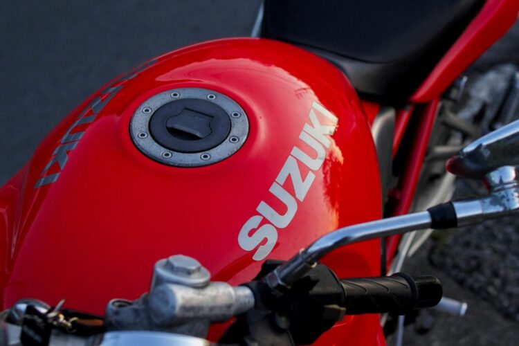 Suzuki Thunder, Raja Tangki Besar Penguras SPBU di Luwu Timur