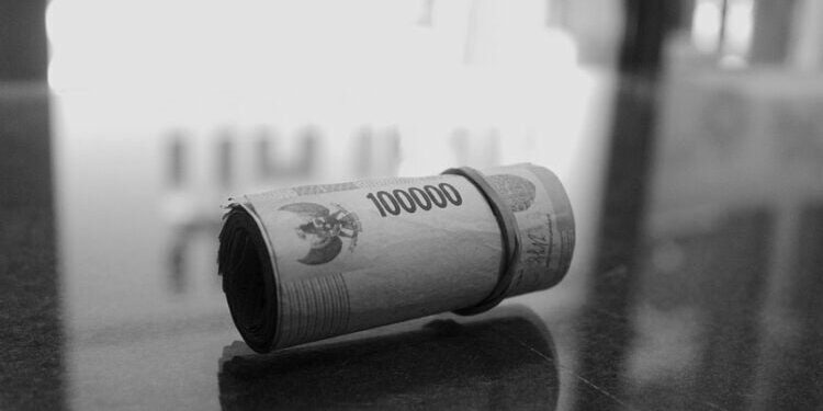 Hidup dengan Gaji UMR Itu Indah, tapi Bo’ong (Pixabay)