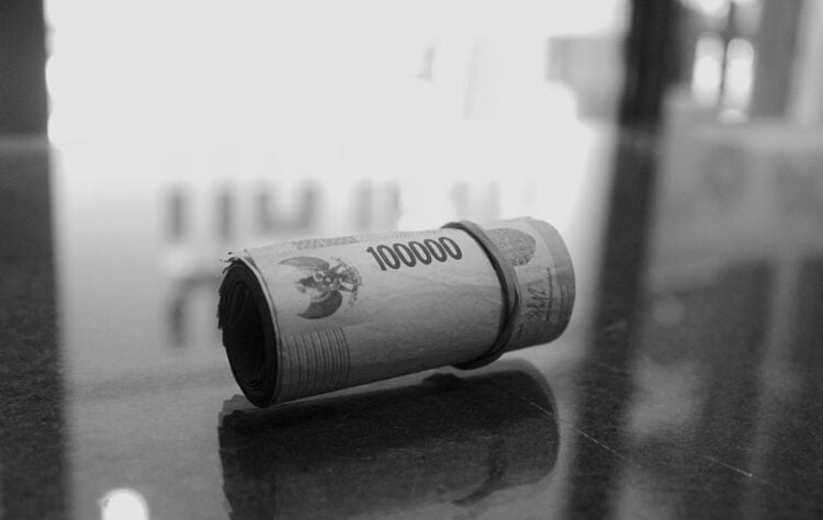 Hidup dengan Gaji UMR Itu Indah, tapi Bo’ong (Pixabay)