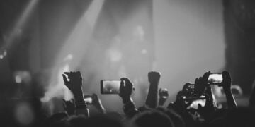 Pengalaman Menonton Konser Gratis di Kendal: Niat Nyari Hiburan Musik, Malah Dapat Tontonan Pencak Dor