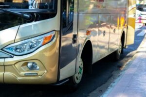 Wacana Bus Parkir Abu Bakar Ali Pindah ke Terminal Giwangan itu Cuma Nyusahin Wisatawan di Jogja dan Bikin Malioboro Nggak Eksis Lagi