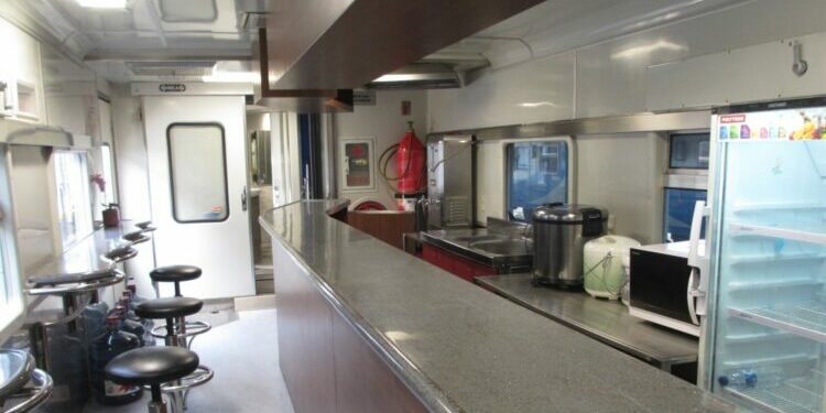 13 Dosa Penumpang di Gerbong Restorasi Kereta yang Bikin Muak (Wikimedia Commons)