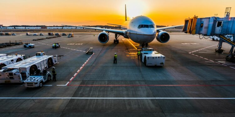 Jangan Masuk Sekolah Penerbangan kalau Nggak Siap Bayar Mahal dan Terancam Nganggur Mojok.co