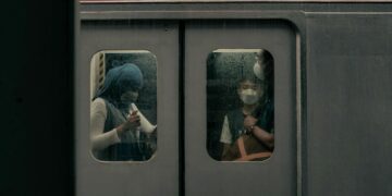 Bepergian Solo-Jogja Lebih Nyaman Naik Motor daripada KRL yang Penuh Sesak Mojok.co