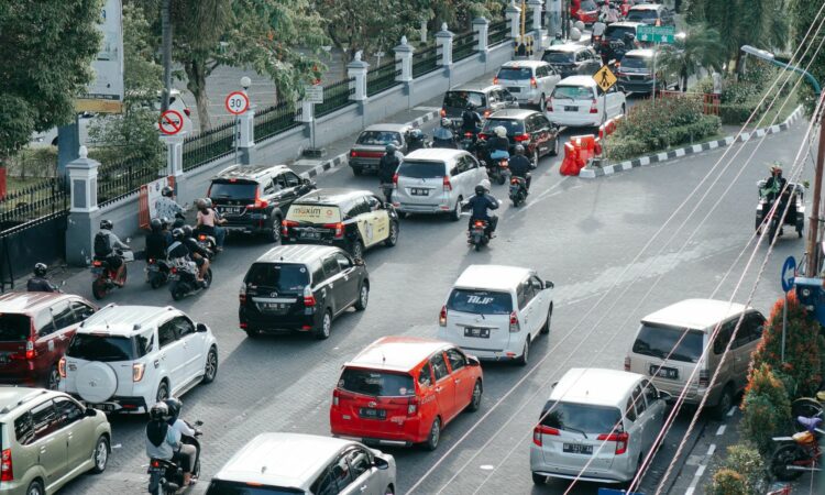 3 Hal yang Orang-orang Jarang Katakan Soal Berkendara di Jogja Mojok