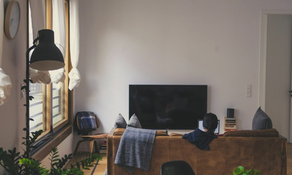 Selain Urusan Moral, Inilah 5 Dosa Kos LV yang Sulit Dimaafkan Mojok.co