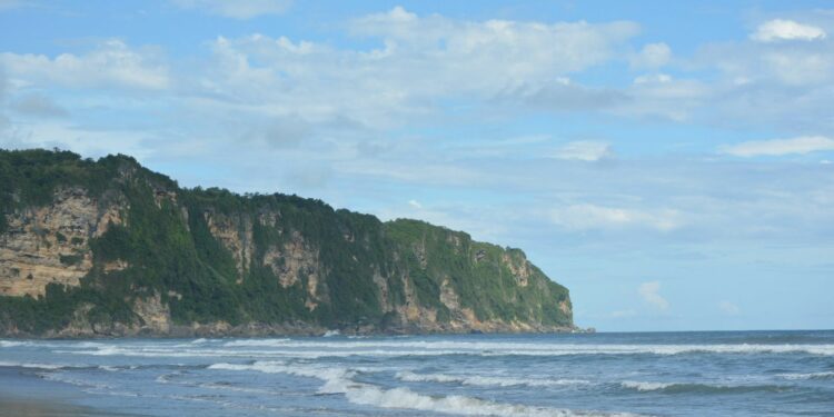 Bukannya Nggak Cinta kabupaten Sendiri, Ini Alasan Warlok Malas Plesir ke Tempat Wisata di Bantul Mojok.co