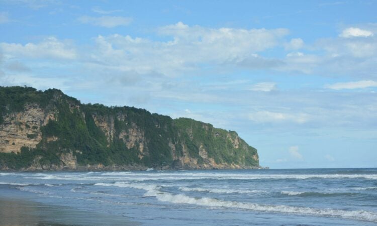 Bukannya Nggak Cinta kabupaten Sendiri, Ini Alasan Warlok Malas Plesir ke Tempat Wisata di Bantul Mojok.co