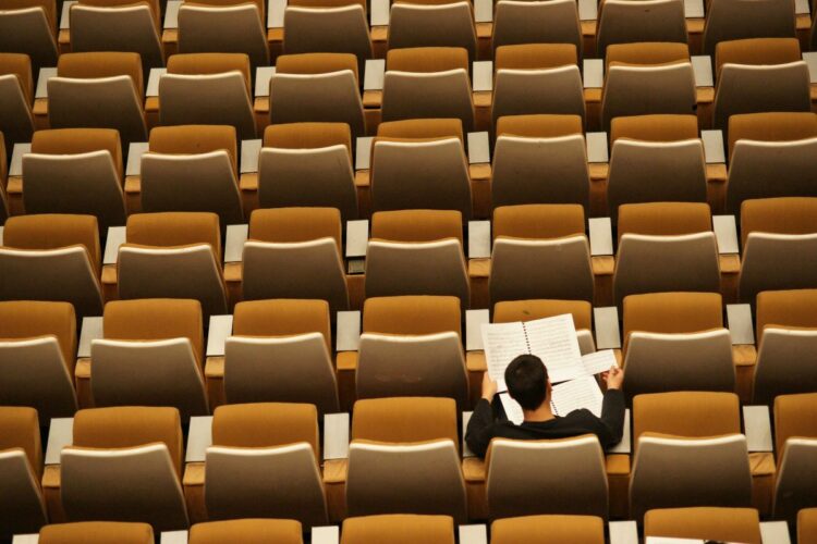 3 Jurusan S2 dengan Prospek Kerja Cerah dan Paling Dibutuhkan Dunia Kerja