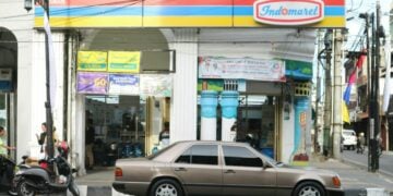 Etika Parkir di Indomaret biar Nggak Jadi Musuh Pelanggan Lain