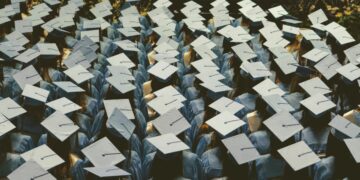 5 Pekerjaan yang Dianggap Tidak Sesuai dengan Jurusan Ilmu Politik padahal Sangat Masuk Akal