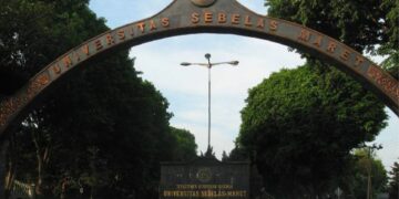 Stop Bilang Mahasiswa UNS Anak Buangan UGM, Nggak Semua Anak UNS Dulu Daftar ke Sana!