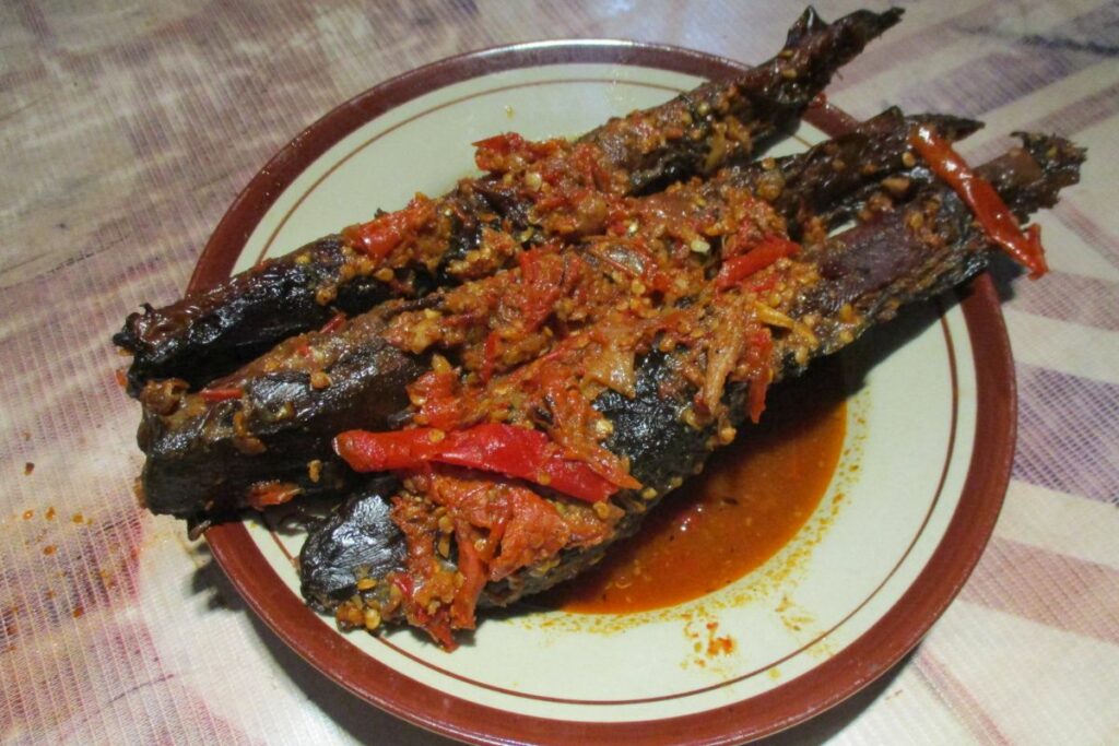 5 Dosa Penjual Mangut Lele Jogja yang Bikin Nyesel dan Kecewa Orang Luar Kota