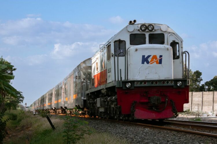 Penumpang KA Logawa Dipaksa Legowo: Harga Tiket Naik, Fasilitas Malah Turun