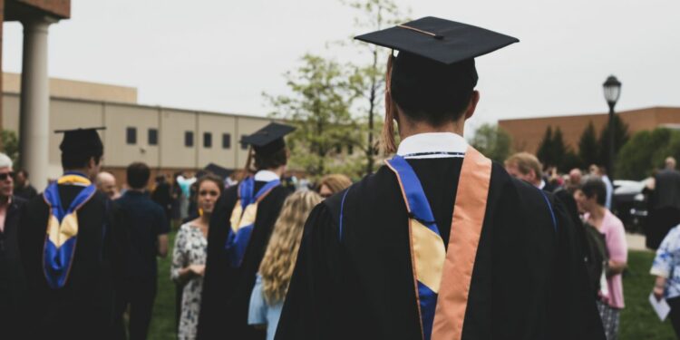 4 Hal yang Cuma Ada di Kampus Indonesia, Kampus Turki Nggak Punya