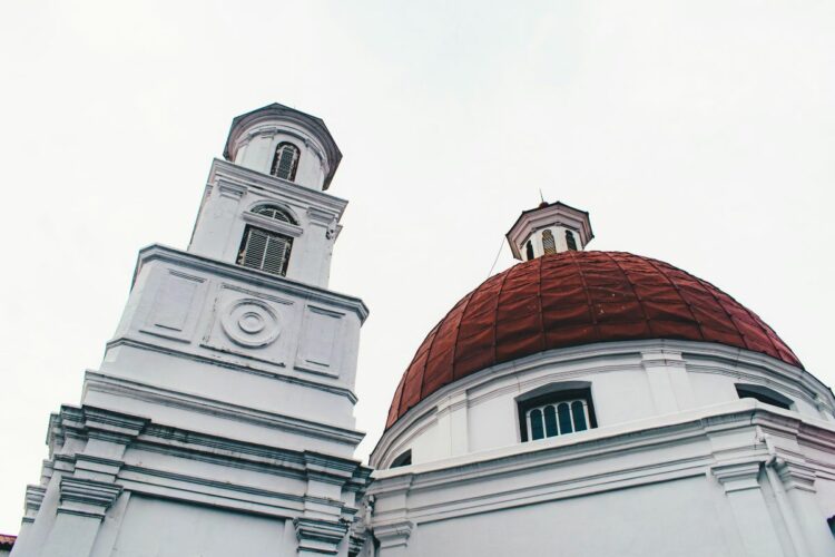 5 Hal yang Lumrah di Semarang tapi Sulit Dijumpai di Surabaya
