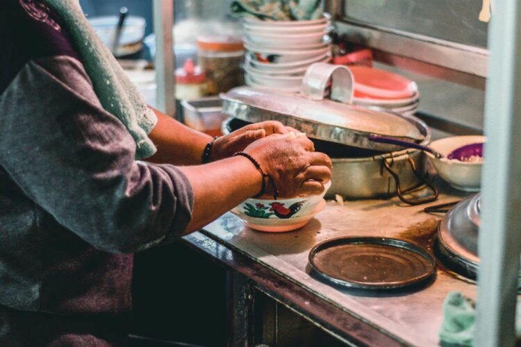 4 Ciri Warung Mie Ayam Enak di Kota Bogor Menurut Warga Lokal