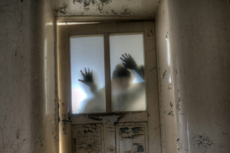 Kerja di Rumah Bekas Pembunuhan, tapi Lebih Takut Miskin (Unsplash)