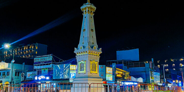 Tugu Jogja Kini Lebih Menyenangkan ketimbang Malioboro (Unsplash)