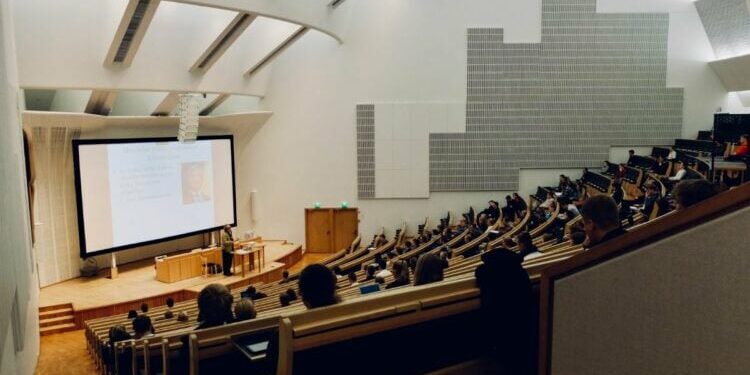 Universitas Terbuka terlalu maju untuk zaman ini (Unsplash)