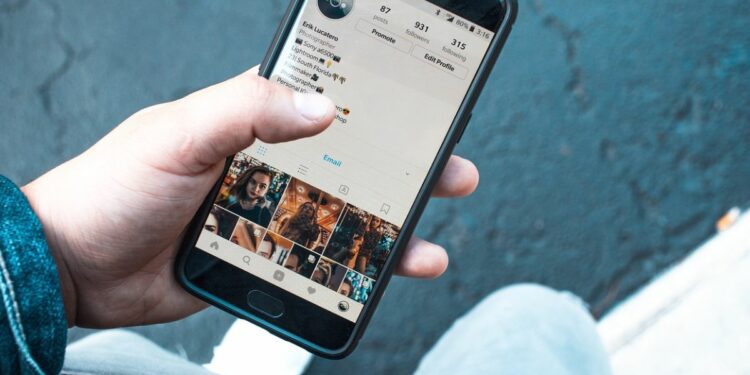 Akun “Kampus Cantik” dan “Kampus Ganteng” Adalah Sampah Sosial, Seksisme Jangan Dilanggengkan di Lingkungan Kampus!