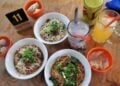 Betapa Sulitnya Bagi Saya untuk Menormalisasi Sarapan Mie Ayam Ala Warga Jakarta, Bukannya Bertenaga Malah Jadi Kliyengan!