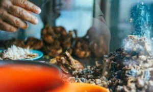 3 Soto Lamongan yang Terbukti Enak dan Menjadi Favorit di Surabaya