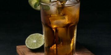 5 Dosa Penjual Es Teh yang Bikin Kapok Minum Lagi (Unsplash)