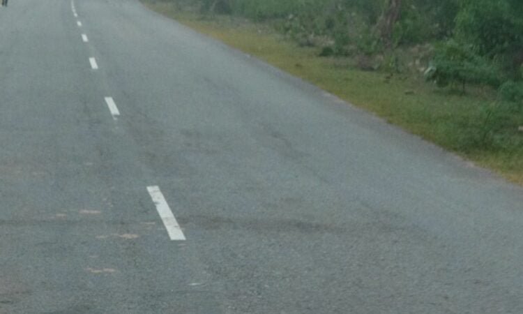 Jalan Adisucipto Jogja Diam-diam Menyedihkan di Balik Keramaiannya Mojok.co