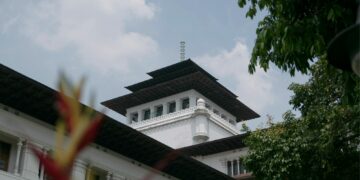 Menata Ulang Kawasan Gedung Sate Bandung Adalah Hal yang Sia-Sia Mojok.co
